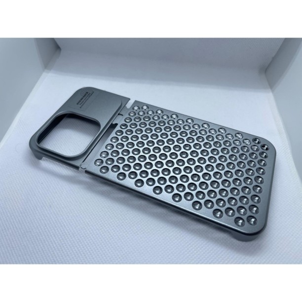 Apple iPhone 14 Pro Max Luxury Çelik Kılıf